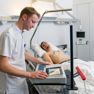 CARDIOVIT AT-102 G2 | © SCHILLER