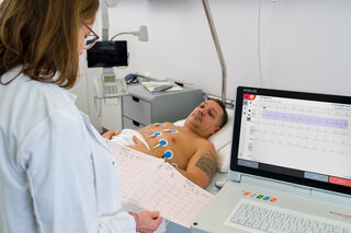 Resting ECG - High-performance 16-channel  | © SCHILLER