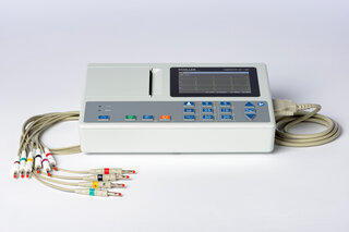 Outstanding signal quality  for adult and paediatric ECG | © SCHILLER