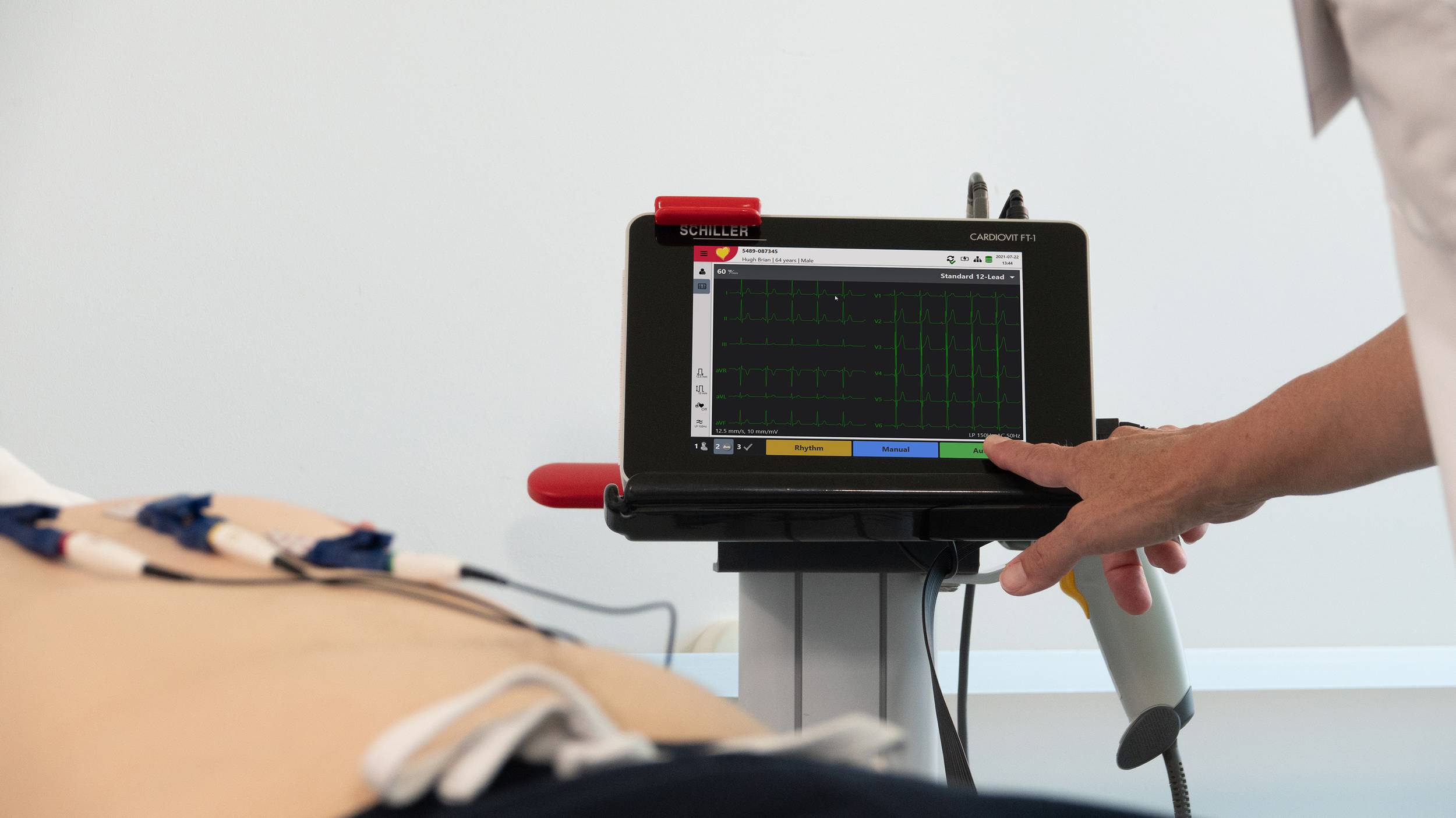 CARDIOVIT FT-1 | © SCHILLER compact electrocardiograph | © SCHILLER