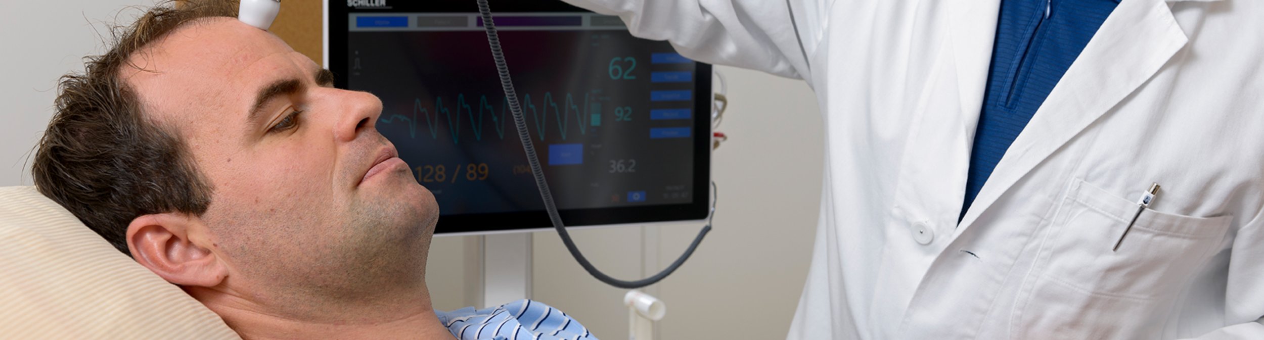 DIAGNOSTIC STATION DS20 | © SCHILLER Diagnostic station - main vital signs and physical assessment tools in one device | © SCHILLER