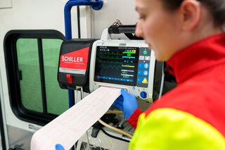 It complies with the requirements of ambulance use.